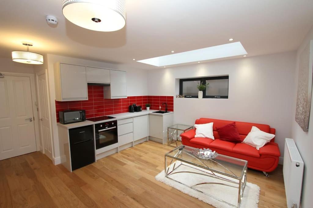 Lovely One Bed Apartment-Near All Transport-Village-Freeparking Londres Extérieur photo