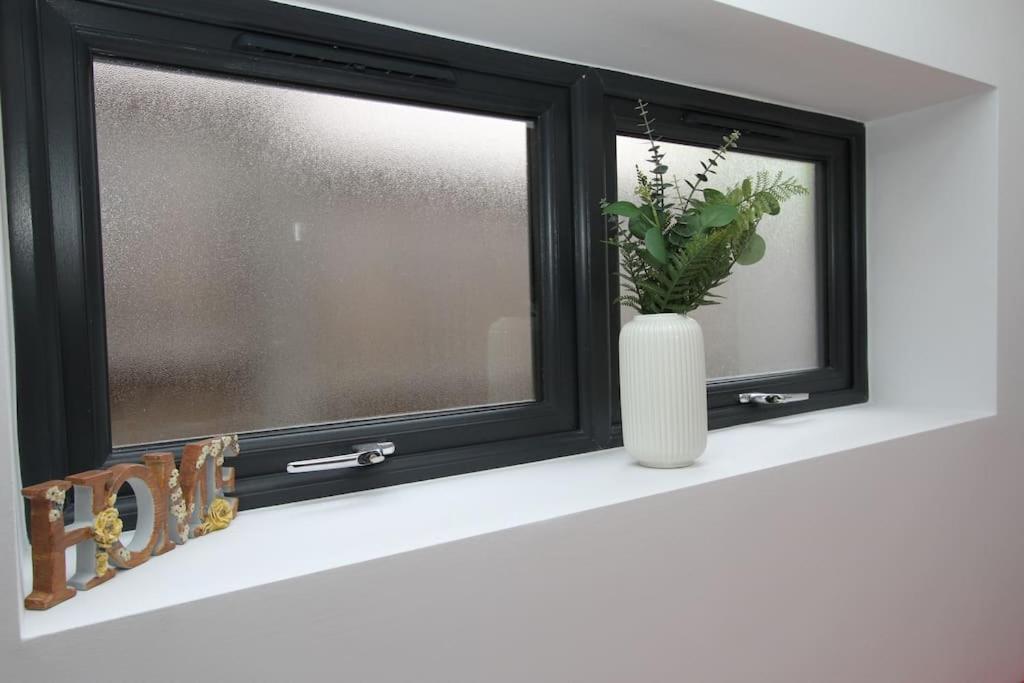 Lovely One Bed Apartment-Near All Transport-Village-Freeparking Londres Extérieur photo